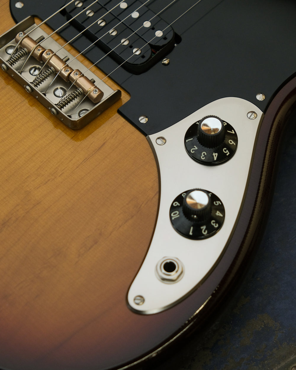 Tobacco Burst