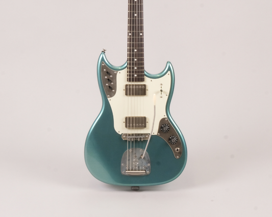 Faded Lake Placid Sonar Classic Guitar Close Up